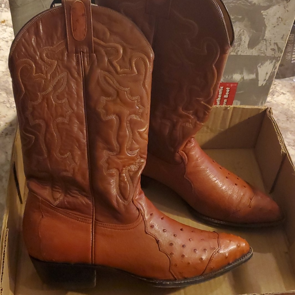 Montana Ostrich Boot